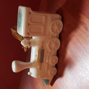 1988 Lenox Train Ornamenr